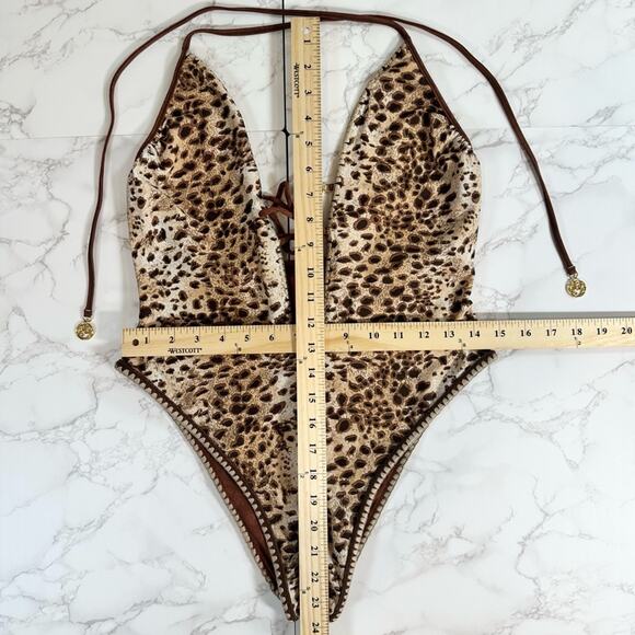 NWOT Luli Fama CUIDADO AL DORSO Reversible Animal Print Suede Look DEEP V $198 - Picture 14 of 14